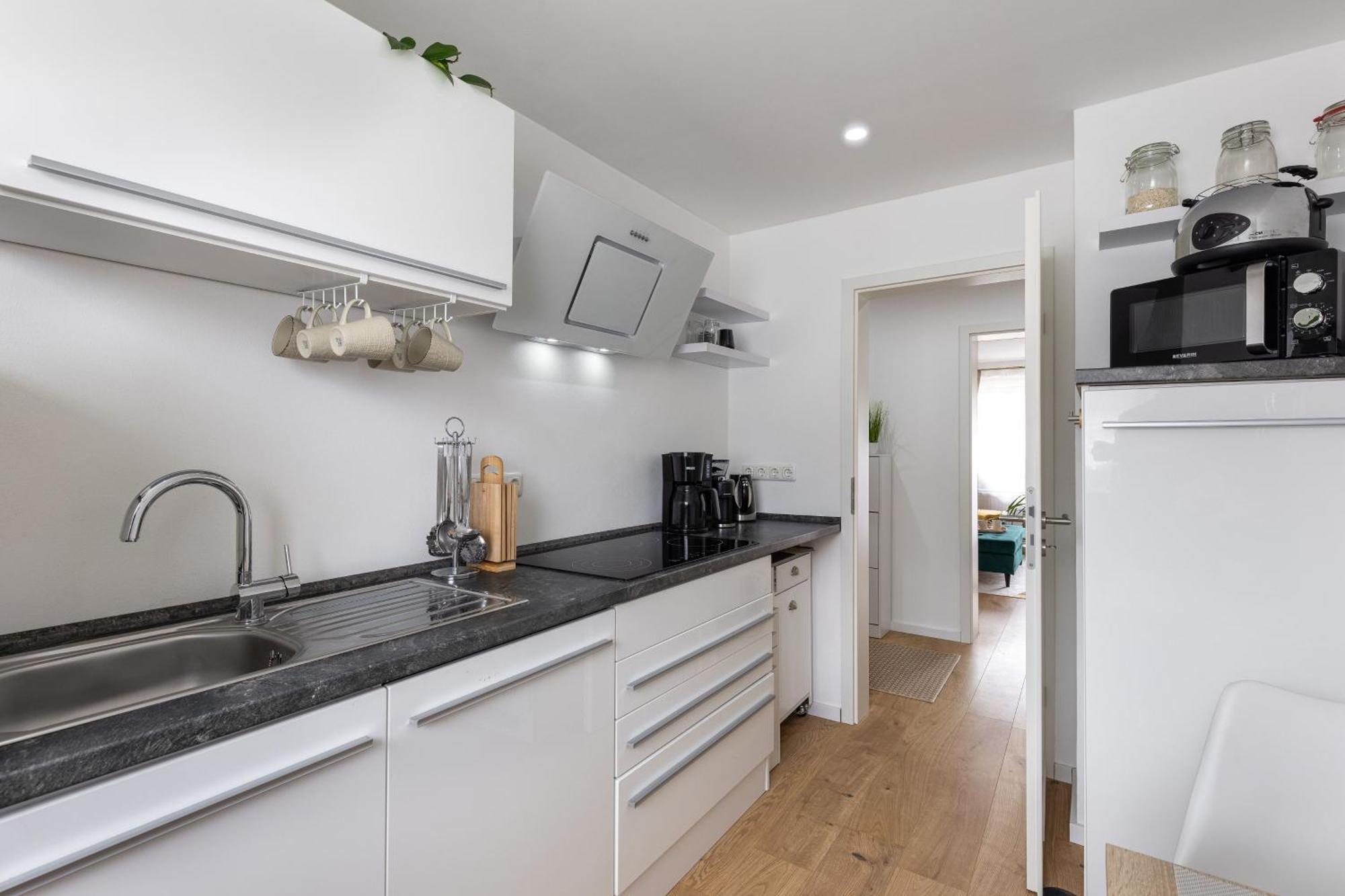 Schoenes, Modernes Apartment Mit Zwei Schlafzimmern - Zentral Mit Balkon Fuer 6 Personen モンタバウアー エクステリア 写真