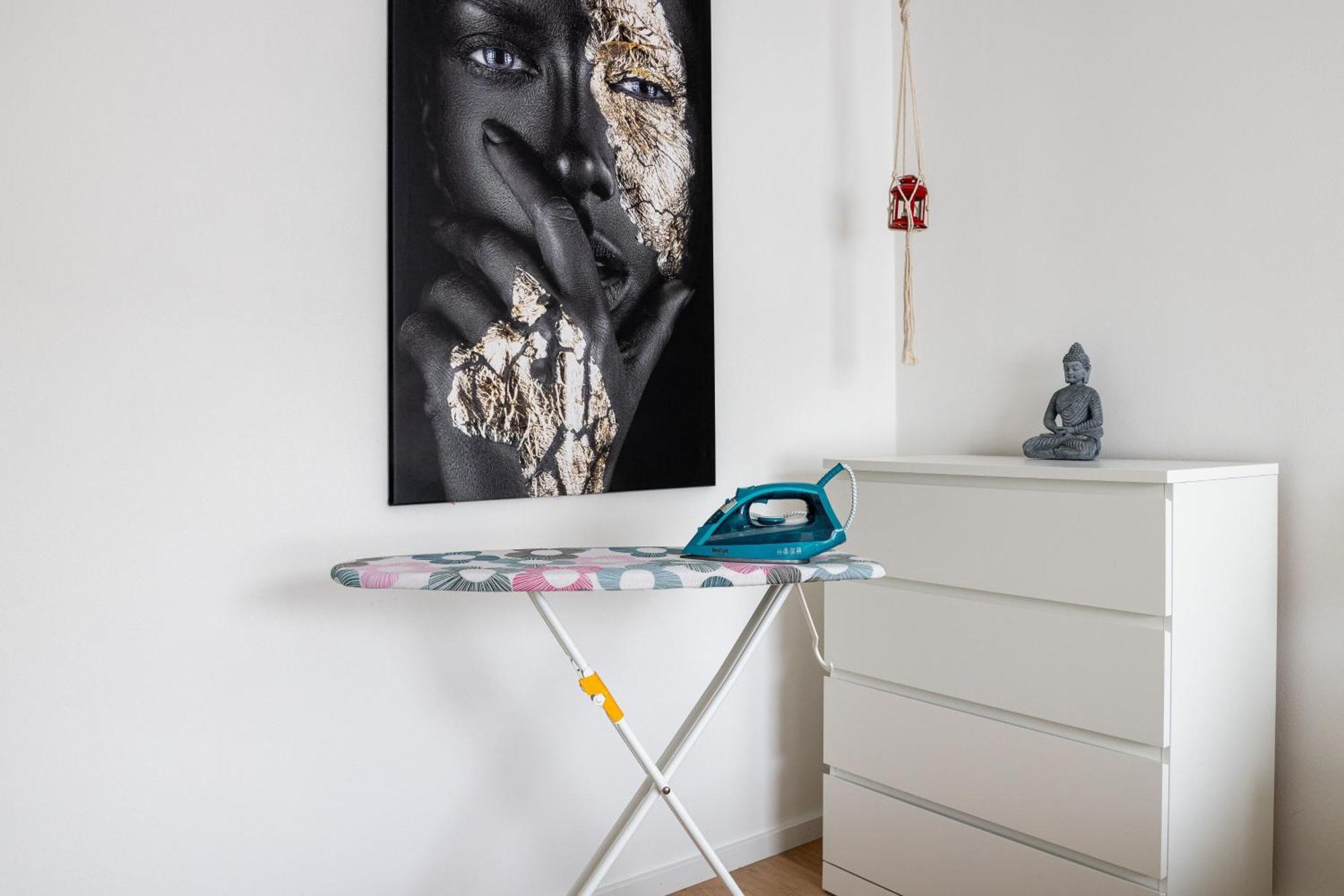 Schoenes, Modernes Apartment Mit Zwei Schlafzimmern - Zentral Mit Balkon Fuer 6 Personen モンタバウアー エクステリア 写真