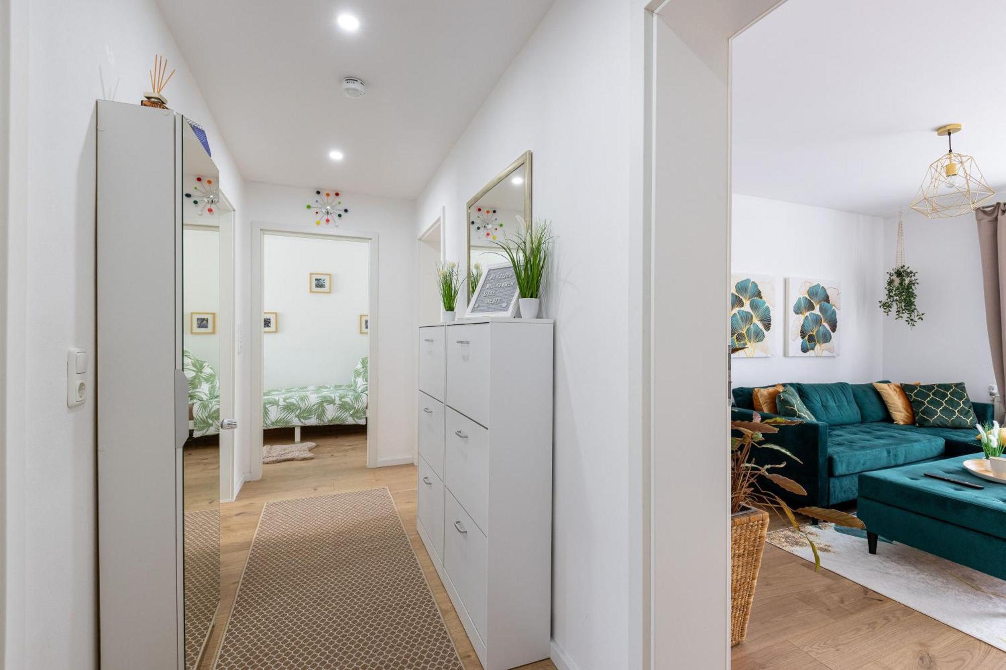 Schoenes, Modernes Apartment Mit Zwei Schlafzimmern - Zentral Mit Balkon Fuer 6 Personen モンタバウアー エクステリア 写真